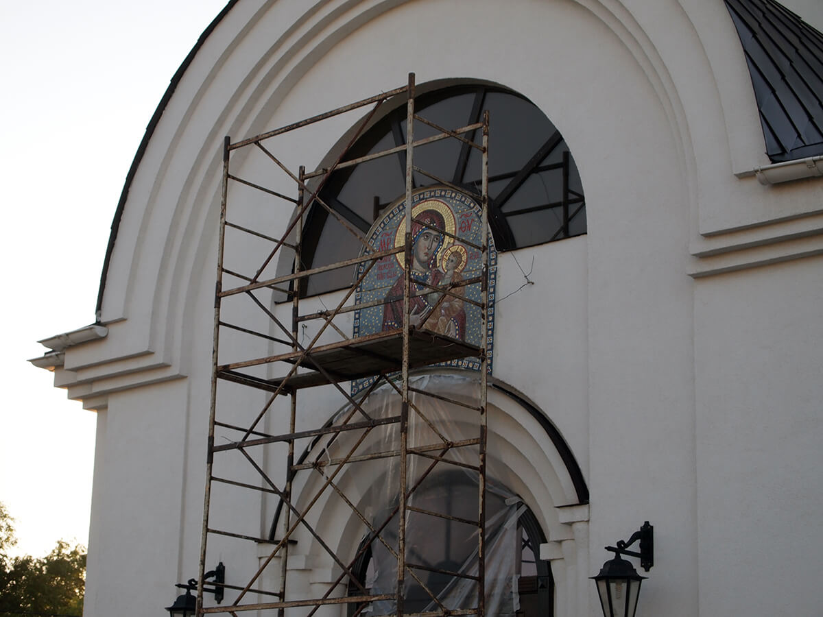 Мозаичная икона Иверской Пресвятой Богородицы (Вратарница). Храм ...